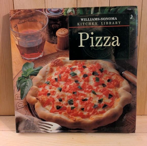 Williams Sonoma Kitchen Library Pizza Cookbook - Picture 1 of 6